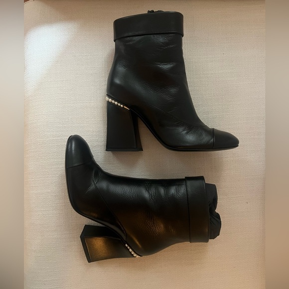 Chanel 22A Black Leather Booties with Pearl Detail 37.5 $1850 - Picture 1 of 8